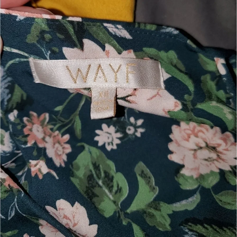 WayF Posie green Floral Print Strappy Camisole Top sz XS